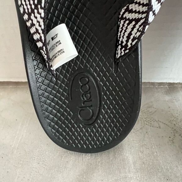 NWT Chaco Classic Flip Flop Everley Black/White Womens Sz 6 - Picture 5 of 5